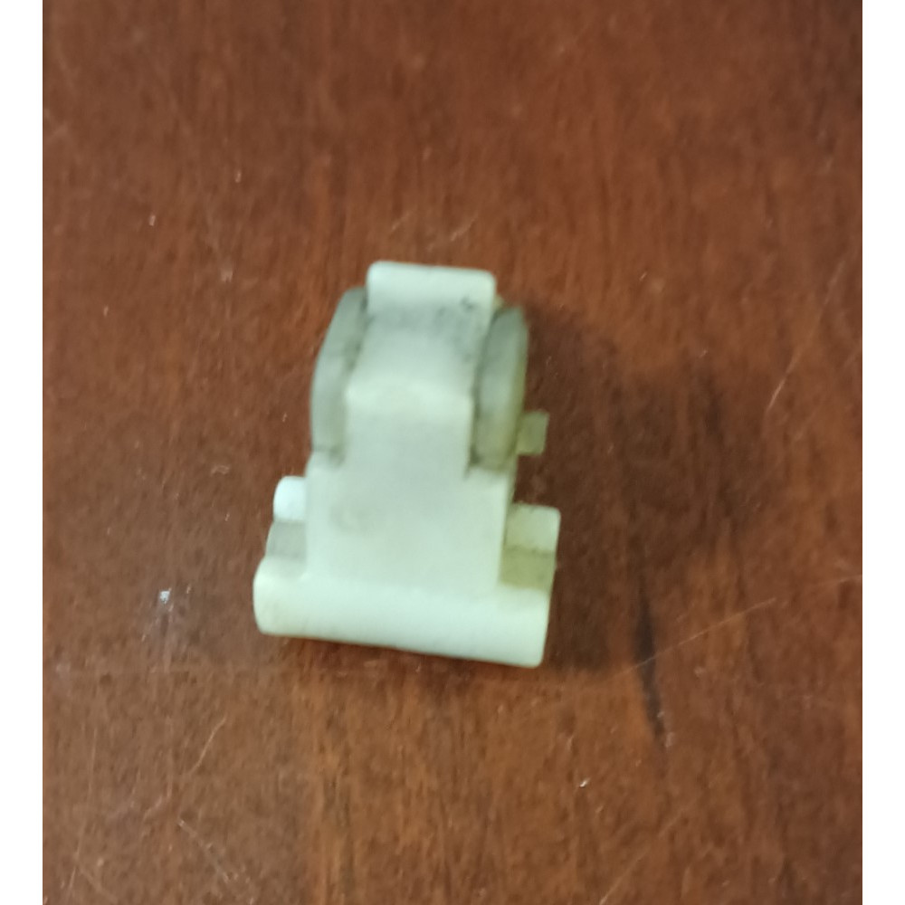 1989-1992 e Door Latch rod clip large white, large rod