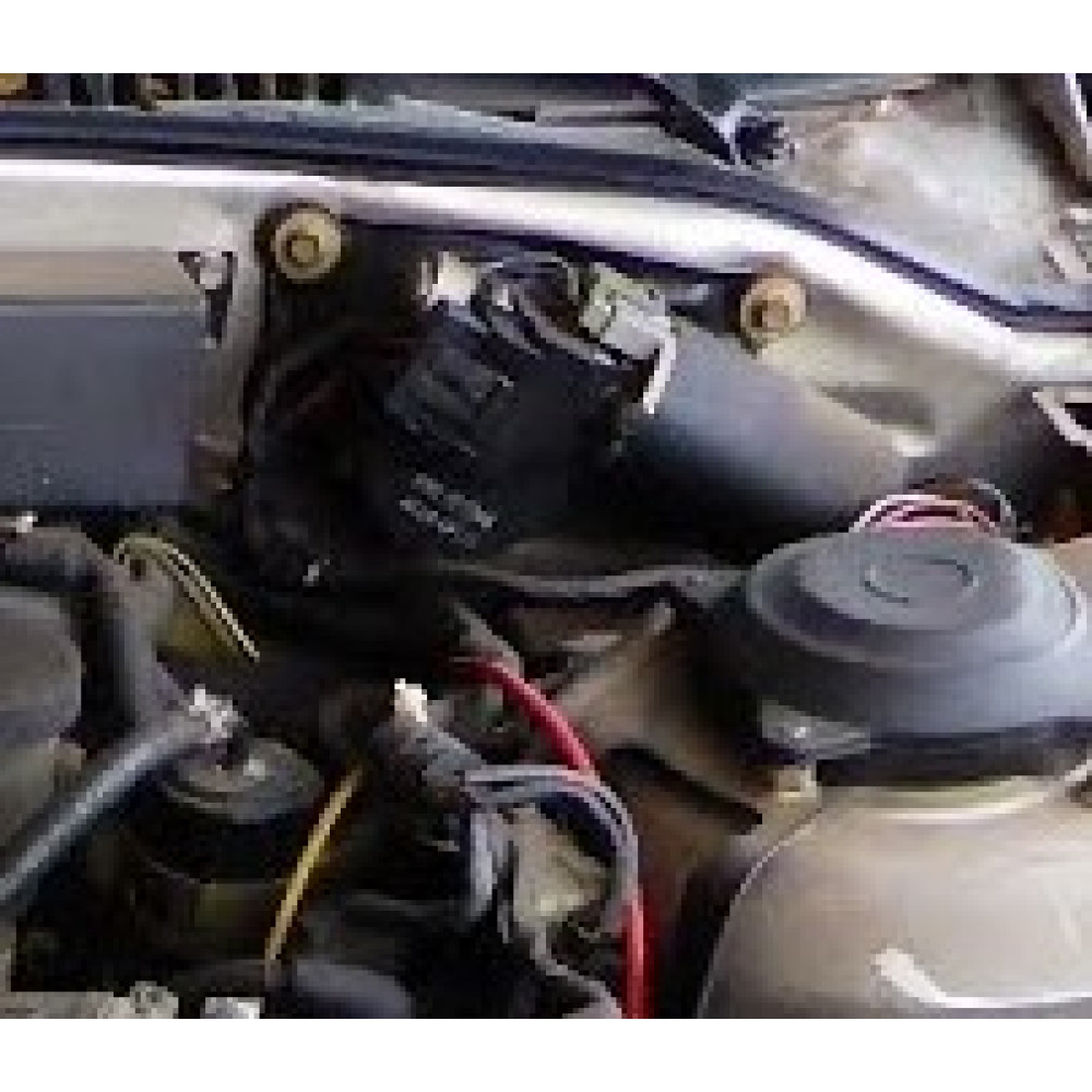 89-92 Mazda Mx6 Windshield wiper motor Used